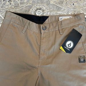 Volcom khaki relaxed fit shorts, size 29, youth 18